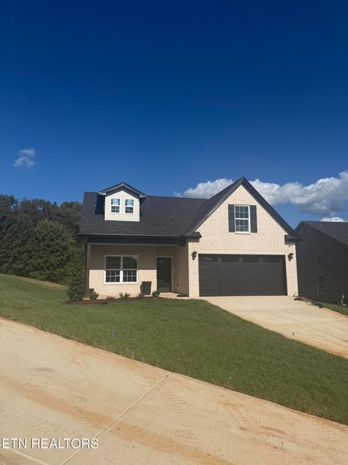 107 Van Gilder Way, Seymour, TN, 37865-5266 | Card Image