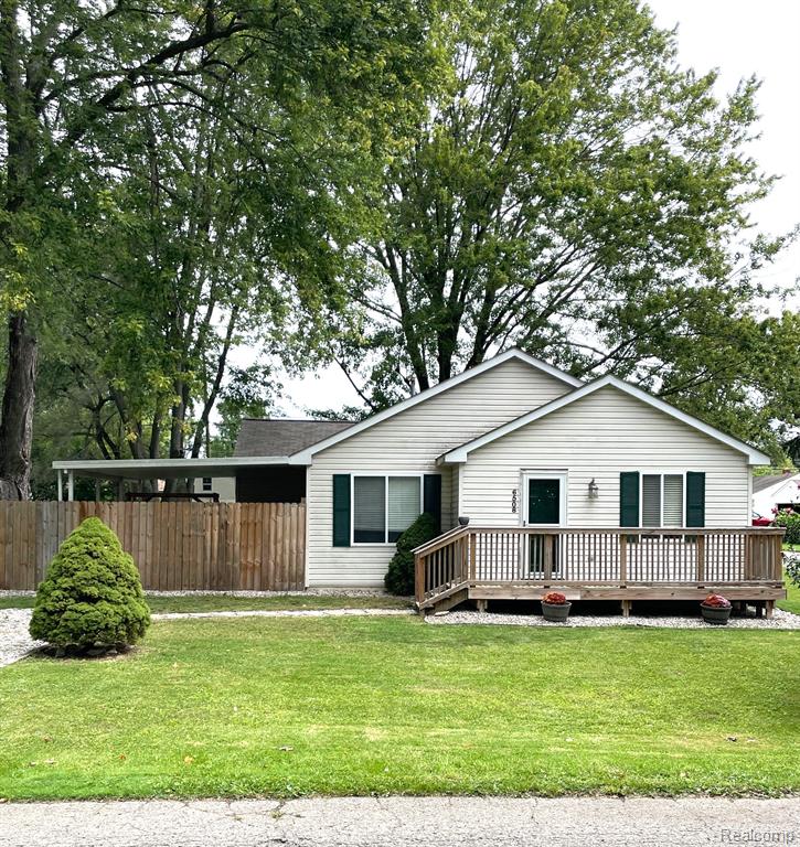 Cloverton Dr, Waterford, MI 48329 #1