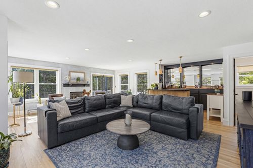 17 Northern Oaks Drive, Gray, ME, 04039 | Card Image
