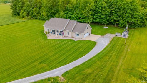 11600 S 700 E, La Fontaine, IN, 46940-9054 | Card Image