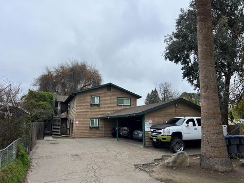 615 N Locust Street, Visalia, CA, 93291 | Card Image