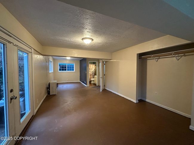 Large downstairs bedroom/family room | Image 15