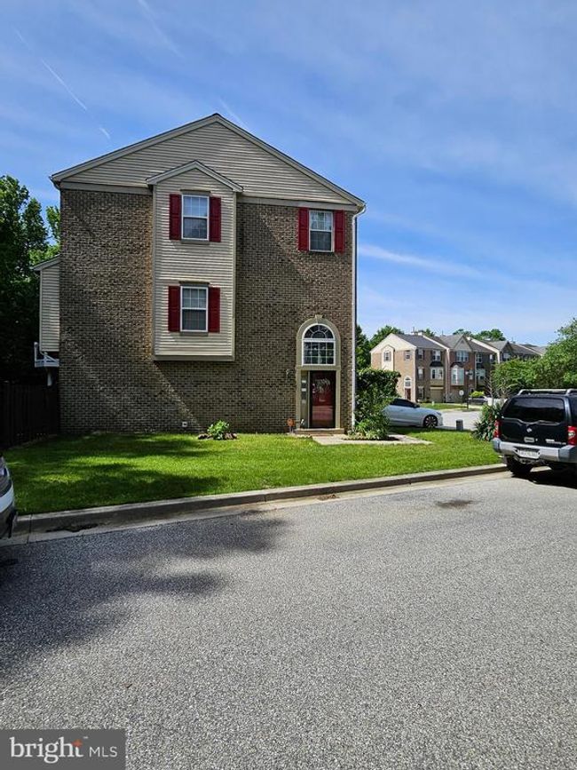 16033 Elegant Ct, Townhouse with 4 bedrooms, 4 bathrooms and null parking in BOWIE MD | Image 6