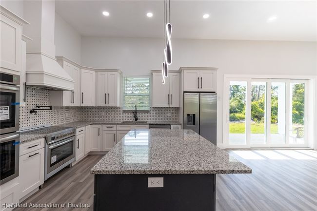 9816 S Orange Blossom Blvd, House other with 3 bedrooms, 2 bathrooms and null parking in Sebring FL | Image 13