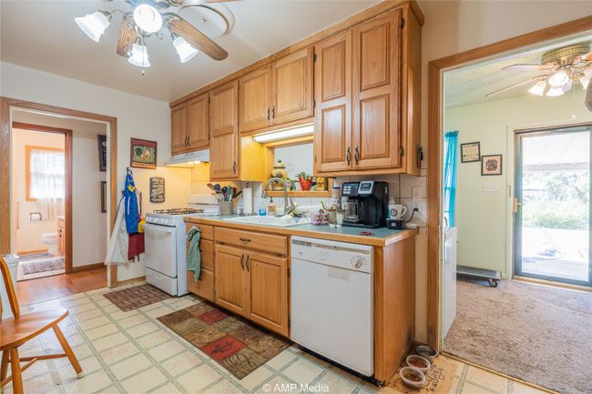 704 E Burnside St, House other with 3 bedrooms, 2 bathrooms and null parking in Rotan TX | Image 10