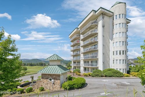 132-503 Dollywood Ln, Pigeon Forge, TN, 37863-4106 | Card Image