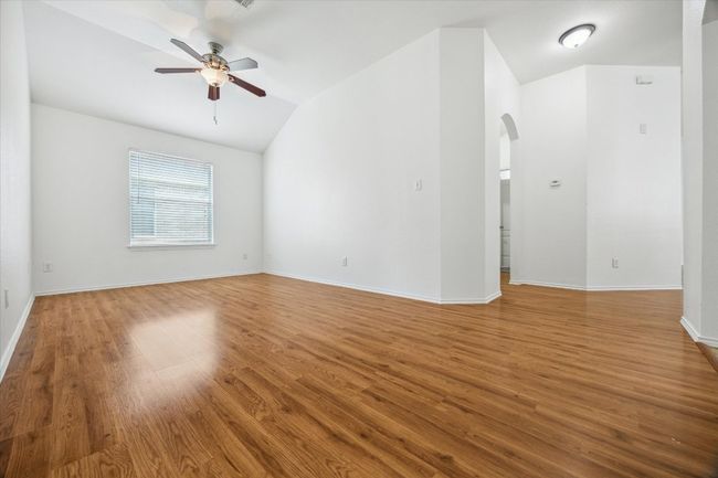 1314 Rainbow Parke Dr, House other with 3 bedrooms, 2 bathrooms and 2 parking in Round Rock TX | Image 4