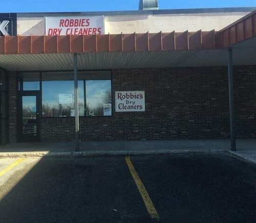 5-1681 Benzie Hwy, Benzonia, MI, 49616-9709 | Card Image