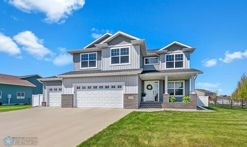 2842 Mcleod Dr E, West Fargo, ND, 58078-8508 | Card Image