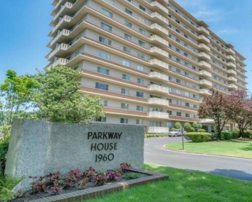 apt-105-1960 N Parkway, Memphis, TN, 38112-5022 | Card Image