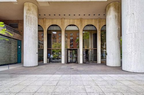 18g-60 E 8th St, New York, NY, 10003-6518 | Card Image