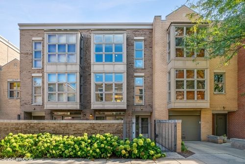 2335 N Wayne Ave, Chicago, IL, 60614-3118 | Card Image