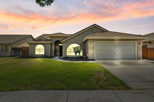 748 Ashbury Ct, Los Banos, CA, 93635 | Card Image
