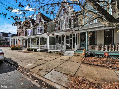 808 N Shippen Street, Home with 4 bedrooms, 1 bathrooms and null parking in LANCASTER PA | Image 3