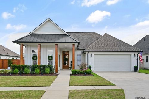 38283 Meadow Rue Dr, Prairieville, LA, 70769-2902 | Card Image