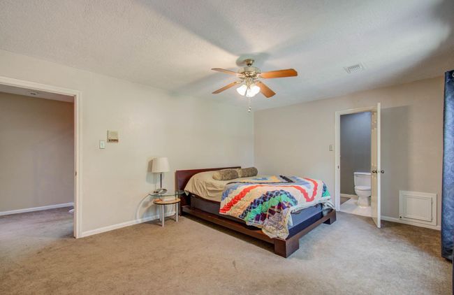 Bedroom with ensuite bath. | Image 41