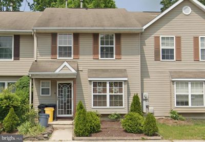 19 Grant Lane, Townhouse with 3 bedrooms, 1 bathrooms and null parking in BERLIN NJ | Image 1