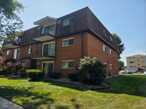 apt-7-10510 Parkside Ave, Chicago Ridge, IL, 60415-2067 | Card Image