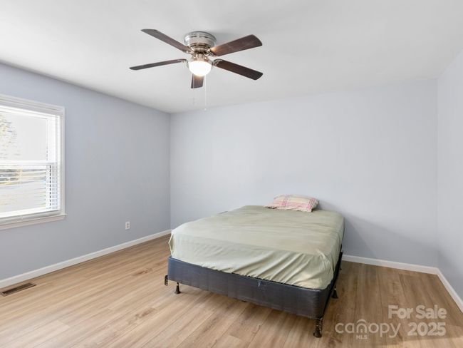 10 Shawn Dr, House other with 3 bedrooms, 2 bathrooms and null parking in Etowah NC | Image 21