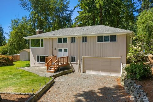 15811 205th Avenue Se, Renton, WA, 98059 | Card Image