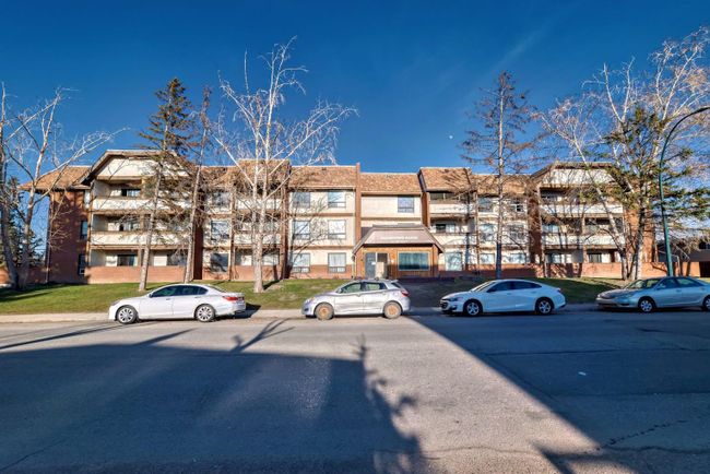 305 - 1712 38 Street Se, Home with 2 bedrooms, 1 bathrooms and 1 parking in Calgary AB | Image 25