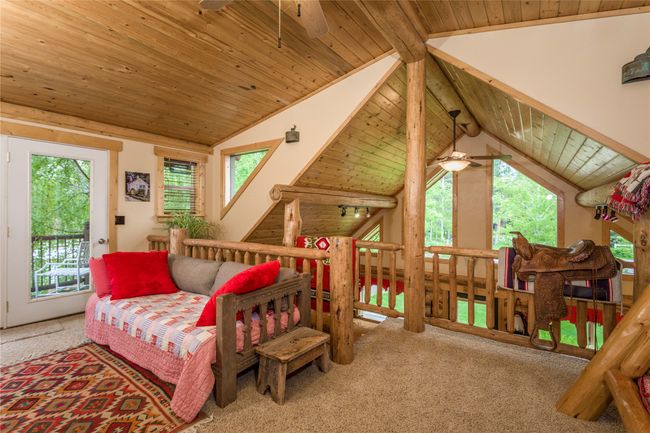 Loft in Guest House | Image 38