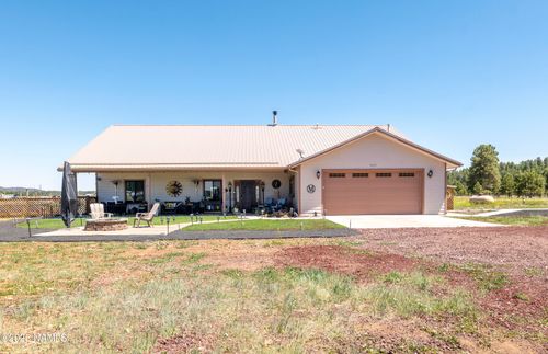 3095 E Pinetree Dr, Williams, AZ, 86046-9404 | Card Image