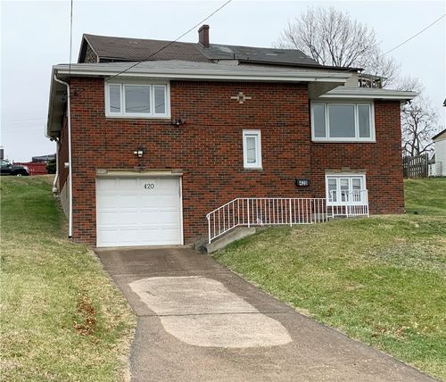 420 Grant Avenue Ext, West Mifflin, PA, 15122-3829 | Card Image