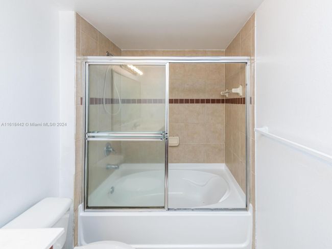APT-206 - 6492 Emerald Dunes Dr, Condo with 1 bedrooms, 1 bathrooms and null parking in West Palm Beach FL | Image 12