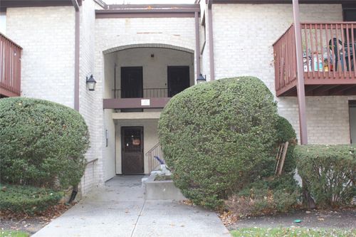 j-4-8 Secora Rd, Monsey, NY, 10952-3784 | Card Image