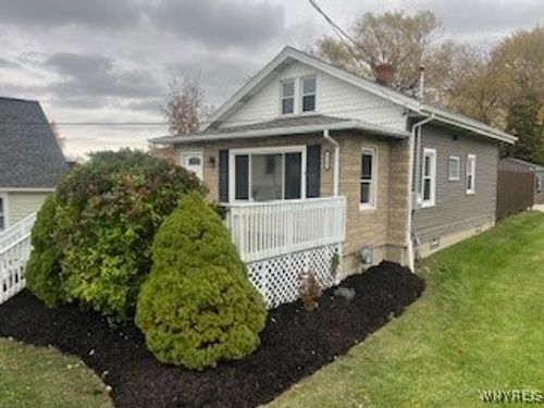 3161 Abbott Rd, Orchard Park, NY, 14127-1040 | Card Image