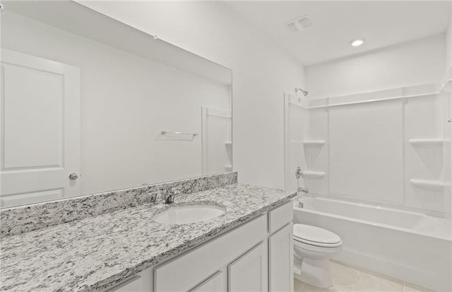 386 Rock View Ln, House other with 4 bedrooms, 3 bathrooms and 2 parking in Covington GA | Image 8