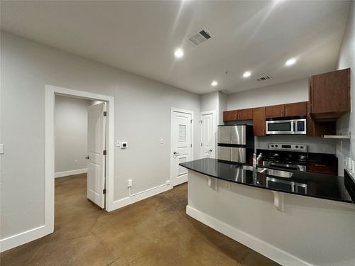 apt-32-1807 Poquito St, Austin, TX, 78702-1354 | Card Image
