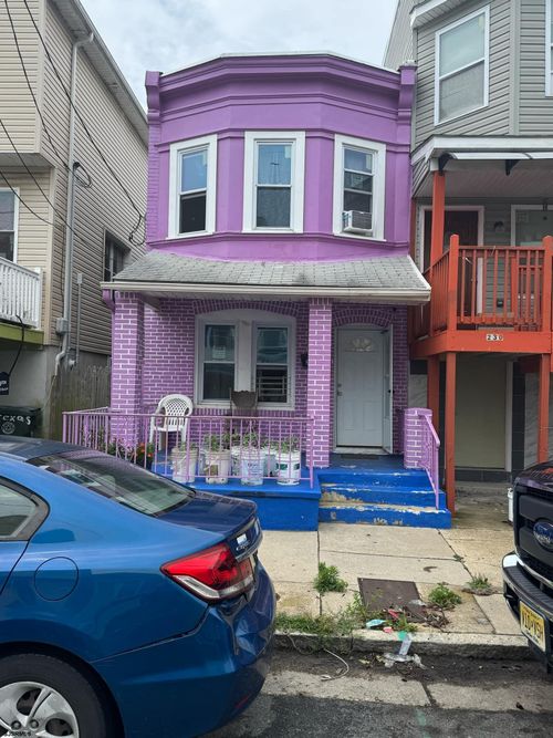228 N Texas Ave, Atlantic City, NJ, 08401-3953 | Card Image