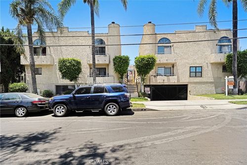 11-8331 Cedros Ave, Panorama City, CA, 91402-5801 | Card Image