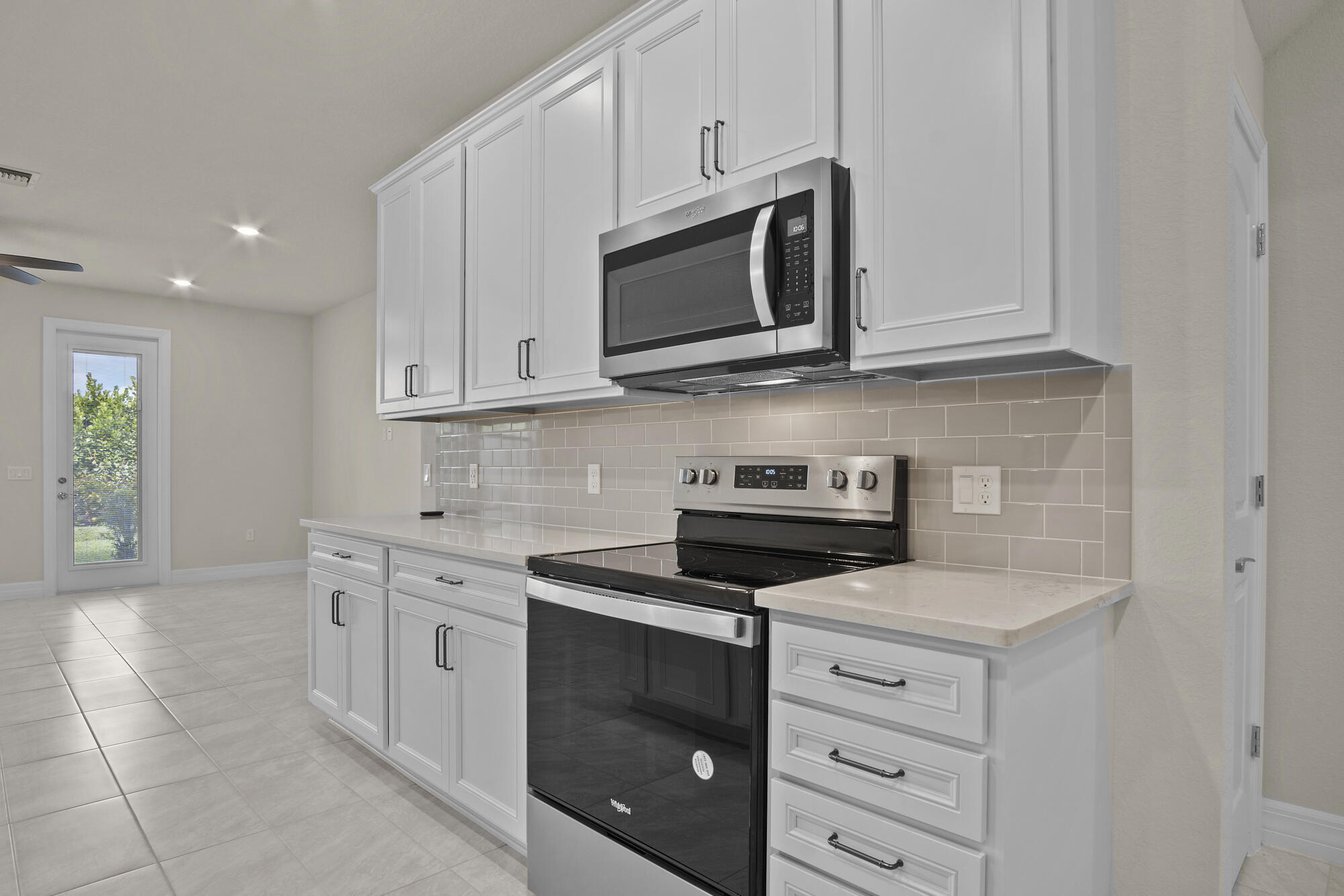 Residential Lease in Lake Worth 4