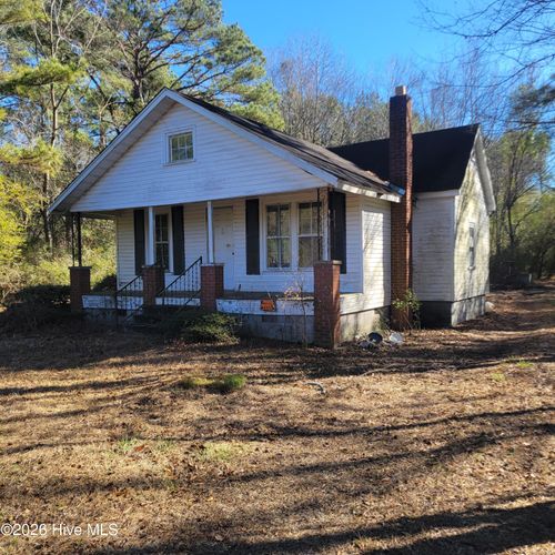 2105 Nc Highway 53 E, Burgaw, NC, 28425-3834 | Card Image
