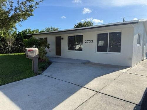 2733 Ne 6th Ave, Wilton Manors, FL, 33334-2556 | Card Image