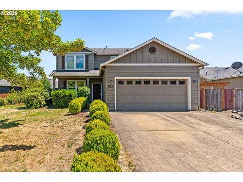 1032 S 1st St, Cottage Grove, OR, 97424-7303 | Card Image