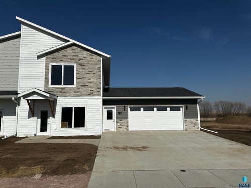 222 Ivy Ln, Crooks, SD, 57020 | Card Image
