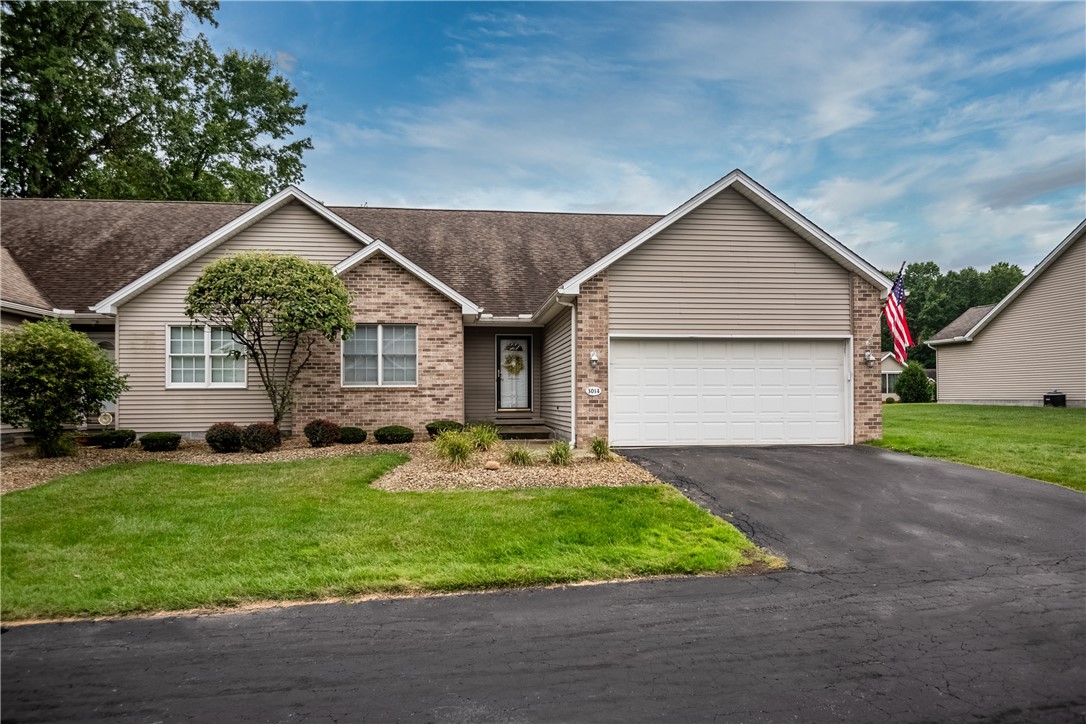 Kaitlin Ct, Hermitage, PA 16148