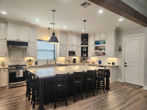 1503 N Wallace Pointe Rd, Lake Charles, LA, 70611-3756 | Card Image