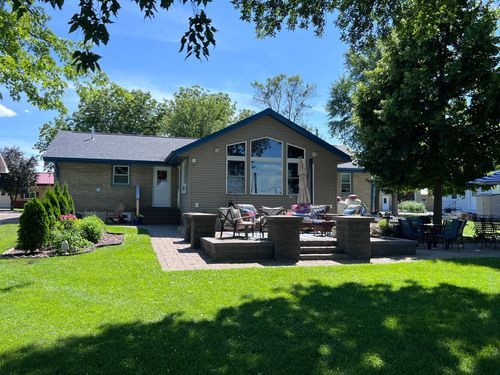 13942 Goose Isle Rd, Big Stone City, SD, 57216-8212 | Card Image