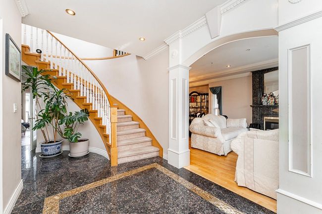 1437 E 58th Ave, House other with 7 bedrooms, 5 bathrooms and 4 parking in Vancouver BC | Image 4