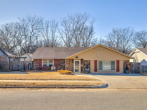 3200 Magnolia Dr, Sand Springs, OK, 74063-3022 | Card Image