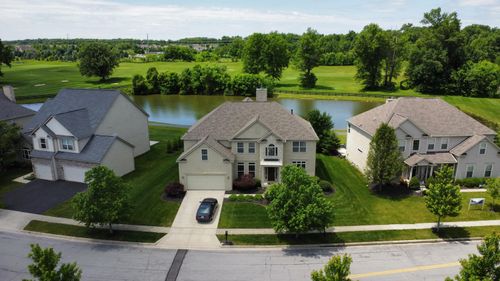 7704 Gateway Ln, Powell, OH, 43065-7195 | Card Image