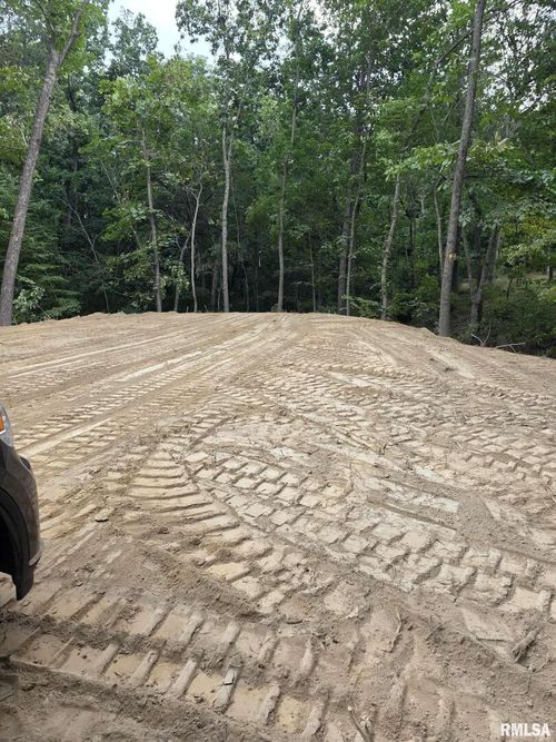 16154 N Hickory Ln, Woodlawn, IL, 62898-3519 | Card Image