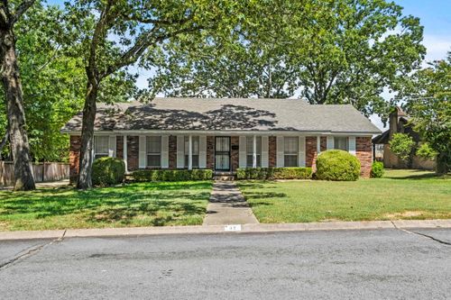 32 Desoto Cir, North Little Rock, AR, 72116-8562 | Card Image