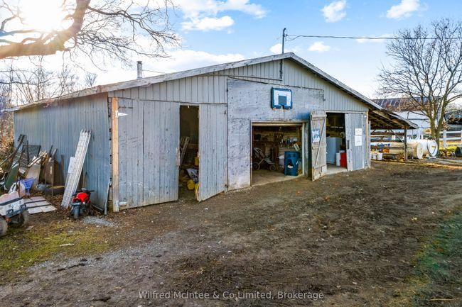 15339 Highway 6, Home with 5 bedrooms, 1 bathrooms and 10 parking in Manitowaning ON | Image 23