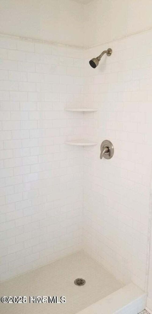 617 S 2 Nd St, House other with 2 bedrooms, 2 bathrooms and null parking in Wilmington NC | Image 8